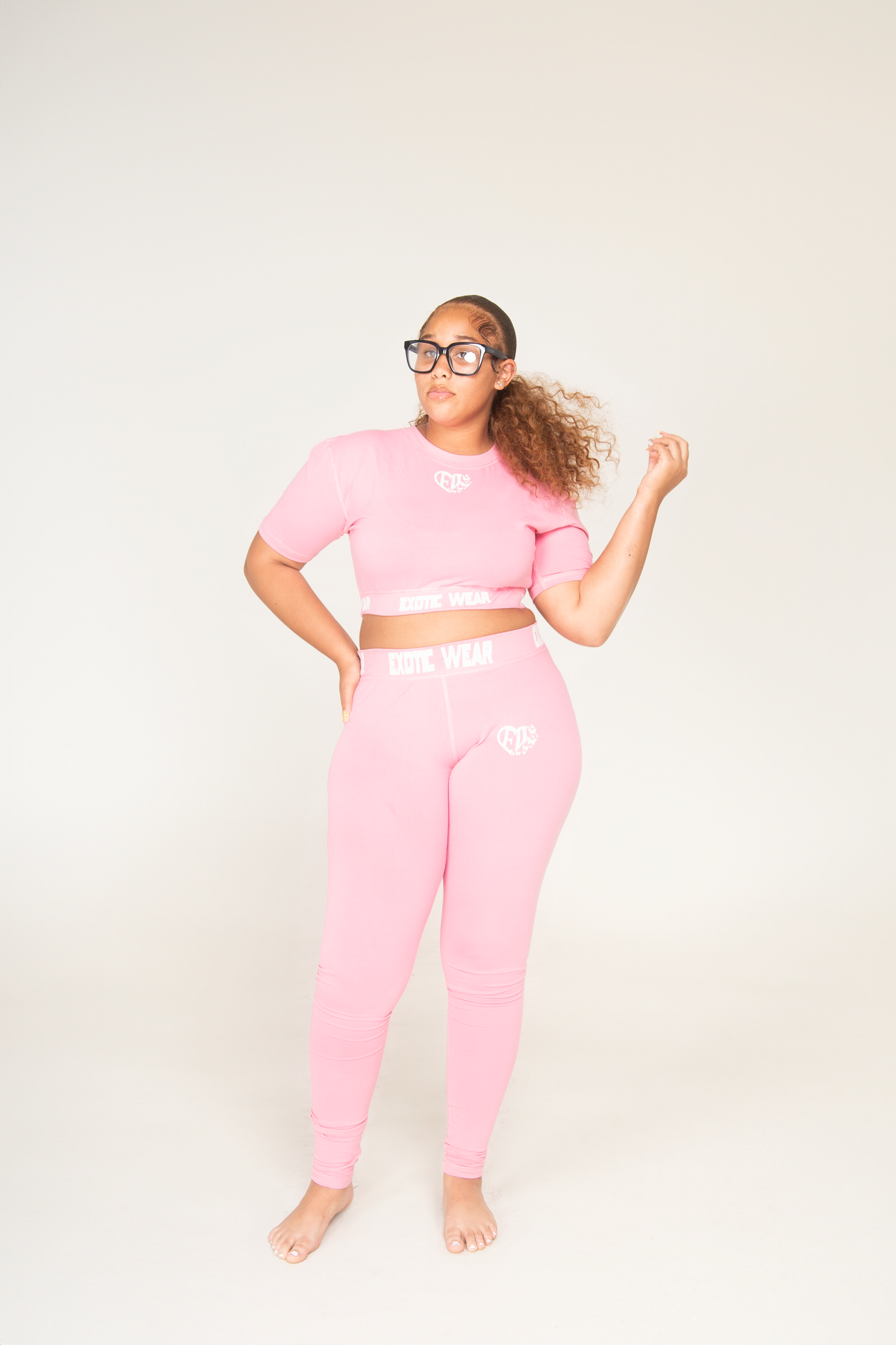 EXOTIC WEAR FEMALE “PINK” SET